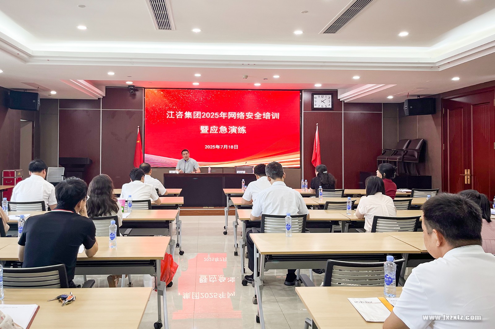 27f1fc9665a5af8756f5a25c1cf265d 拷贝=.jpg